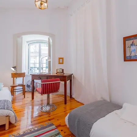 Apartament Spacious, Bright And Sunny Apartment, By Timecooler Lizbona