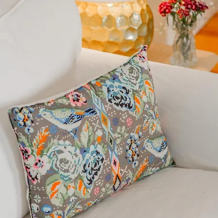 דירה Spacious, Bright And Sunny Apartment, By Timecooler *