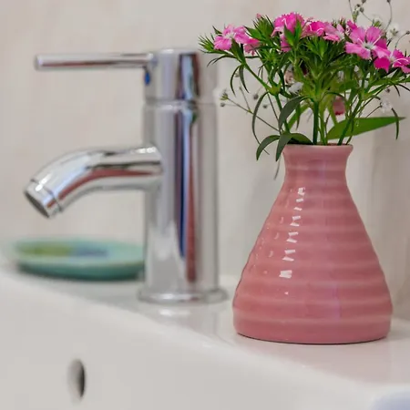 Apartament Spacious, Bright And Sunny Apartment, By Timecooler