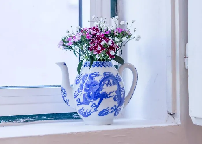 شقة Spacious, Bright And Sunny Apartment, By Timecooler