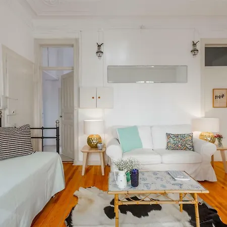 Spacious, Bright&sunny Apartment, By Timecooler *