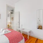 Spacious, Bright And Sunny Apartment, By Timecooler Лиссабон