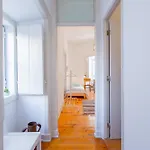 Апартаменты Spacious, Bright And Sunny Apartment, By Timecooler *