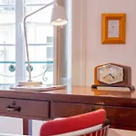 Апартаменты Spacious, Bright And Sunny Apartment, By Timecooler *